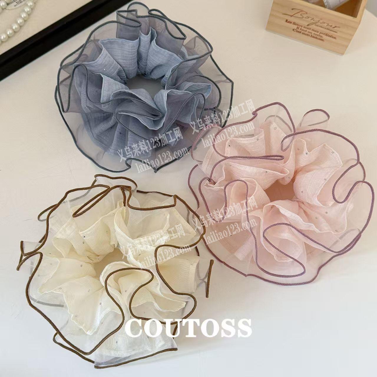 布艺发圈外发加工，主要工艺是密拷锁边的，