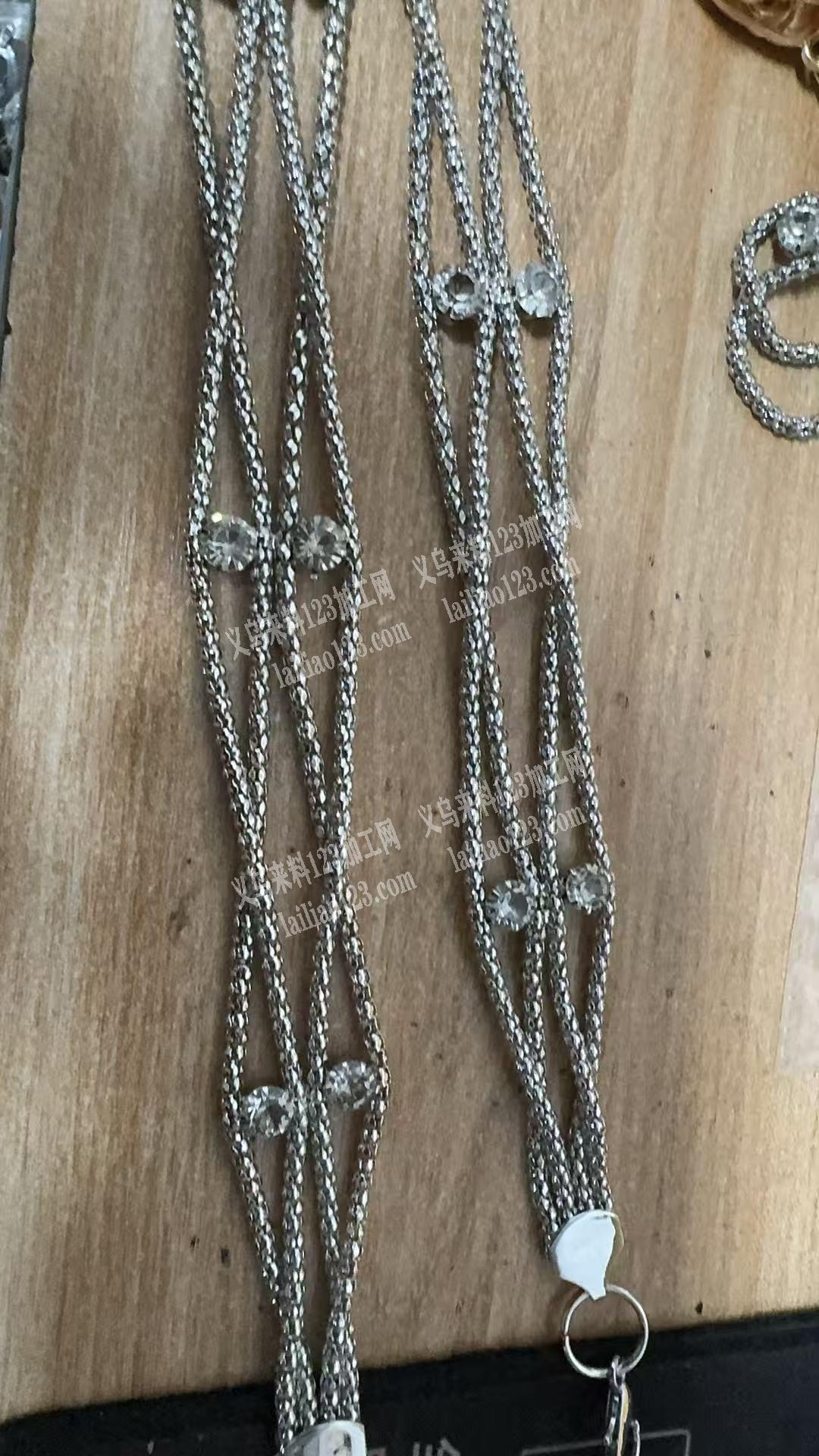 链条烧焊外发加工。如图。寻找专业做烧焊的