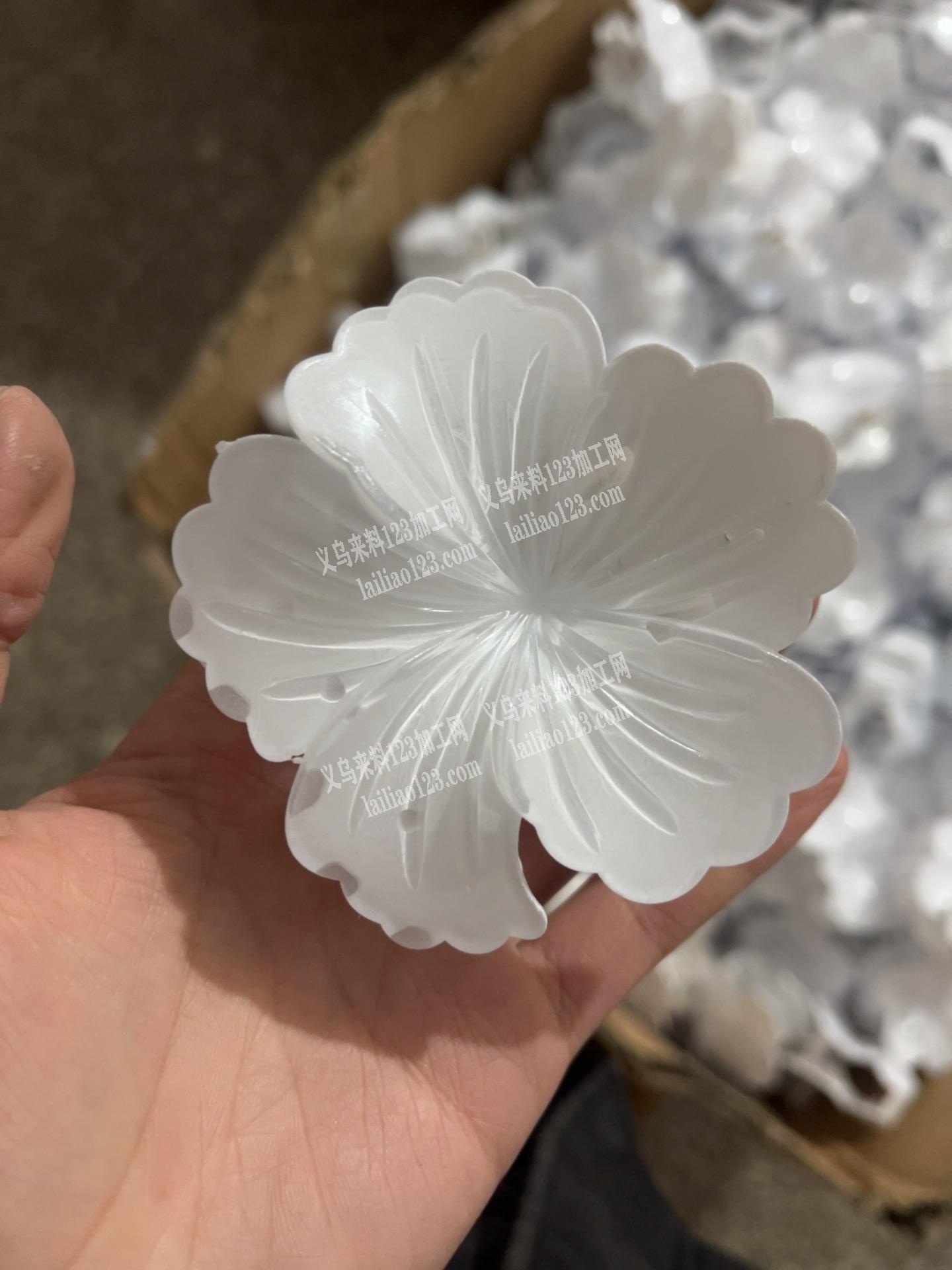 承接各种发夹上弹簧