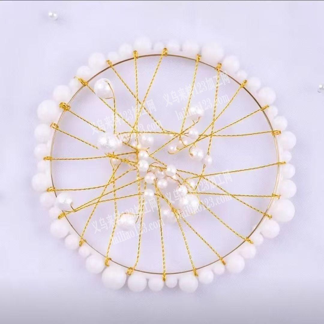 大量手工塑料皇冠订单，如图，塑料皇冠海草