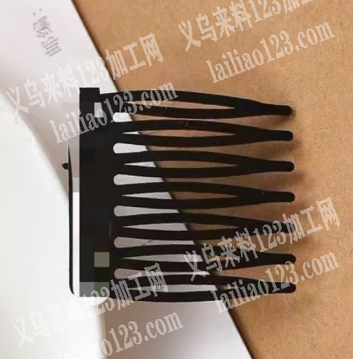 这个金属插梳配件长期有订单，每个月有20
