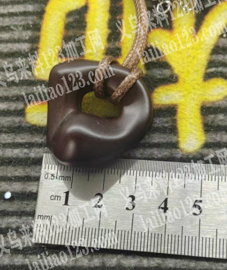 木制品项链订单，如图，寻找专业做这个木制