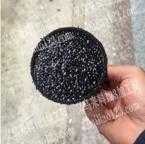 手工活，外发纯加工。这个卷帽筒，需要胶枪