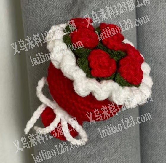 长期有钩针编织钩织手捧花的订单，如图，寻