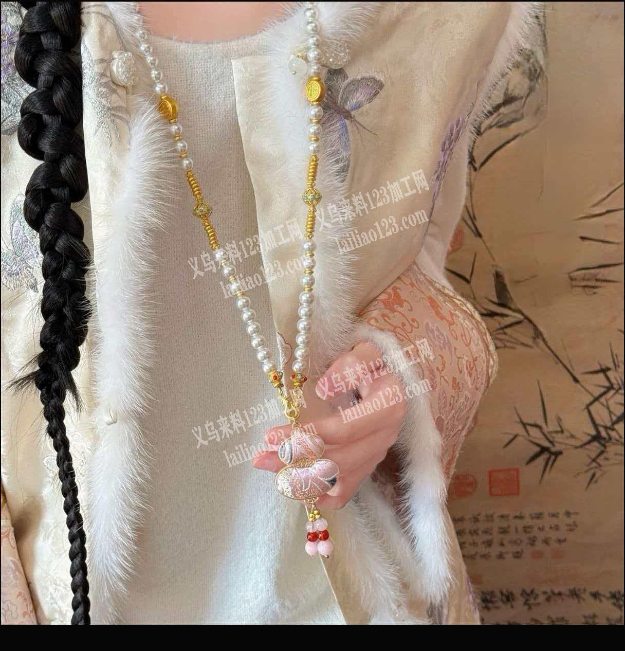 老板委托寻找：宋锦蝴蝶项链订单，寻找专业