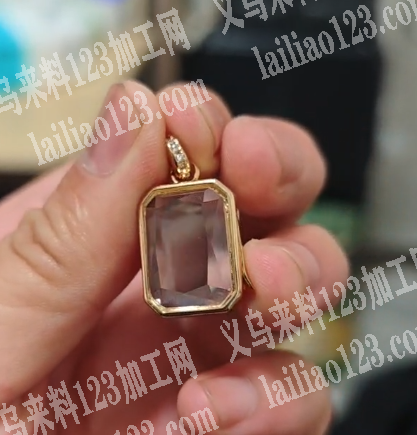 相盒/相框盒吊坠订单，如图，合金的吊坠订