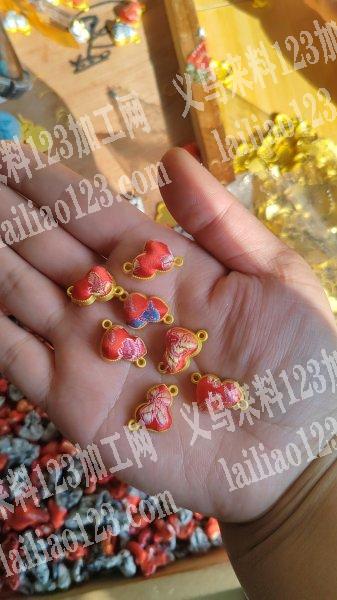 承接宋锦、串珠、挂圈、包装、弯针、胶枪…