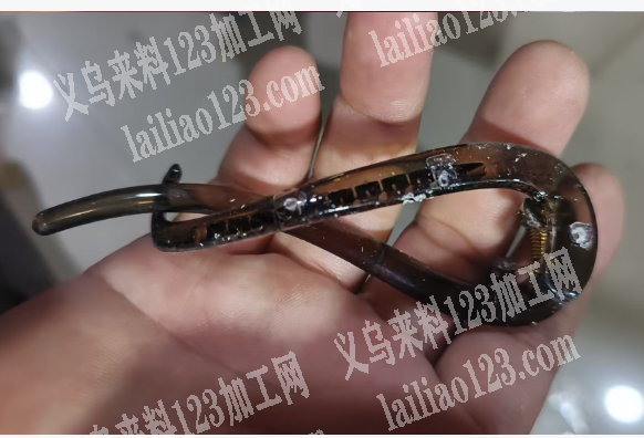 注塑的发夹订单，如图，寻找塑料发夹厂家，