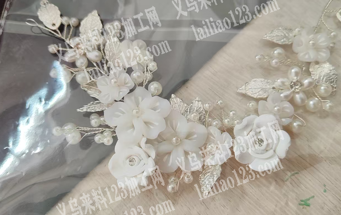 新娘头饰的小花订单。，如图。寻找这个小花