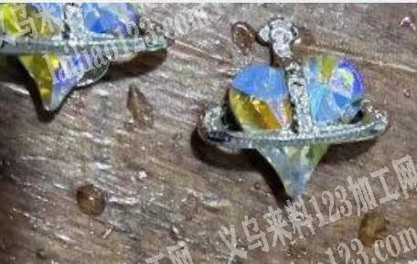 寻找手工活加工厂，如图，放歪心配件发廿三