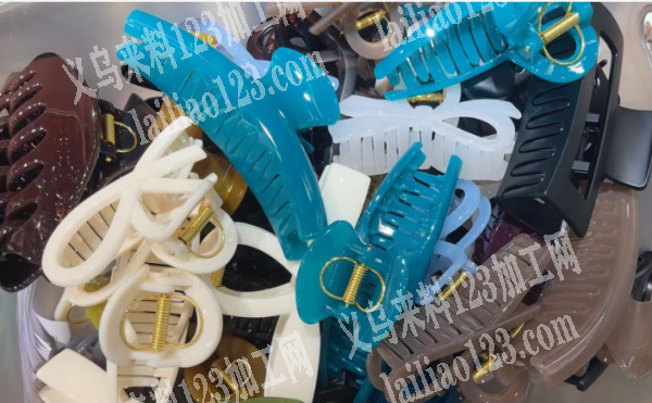 大量这种抓夹订单，。寻找厂家，找这种双弹