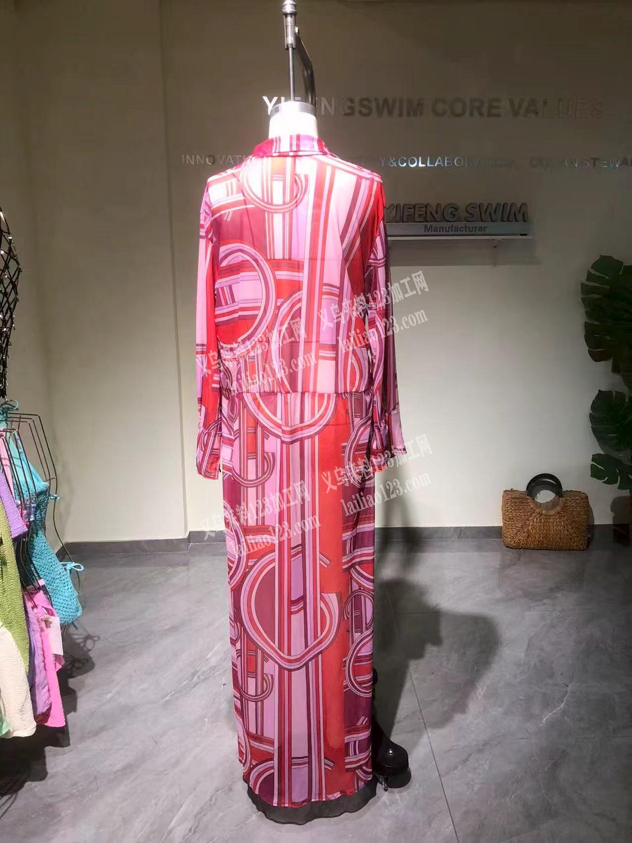 如图连体服装订单外发加工。，寻找服装加工