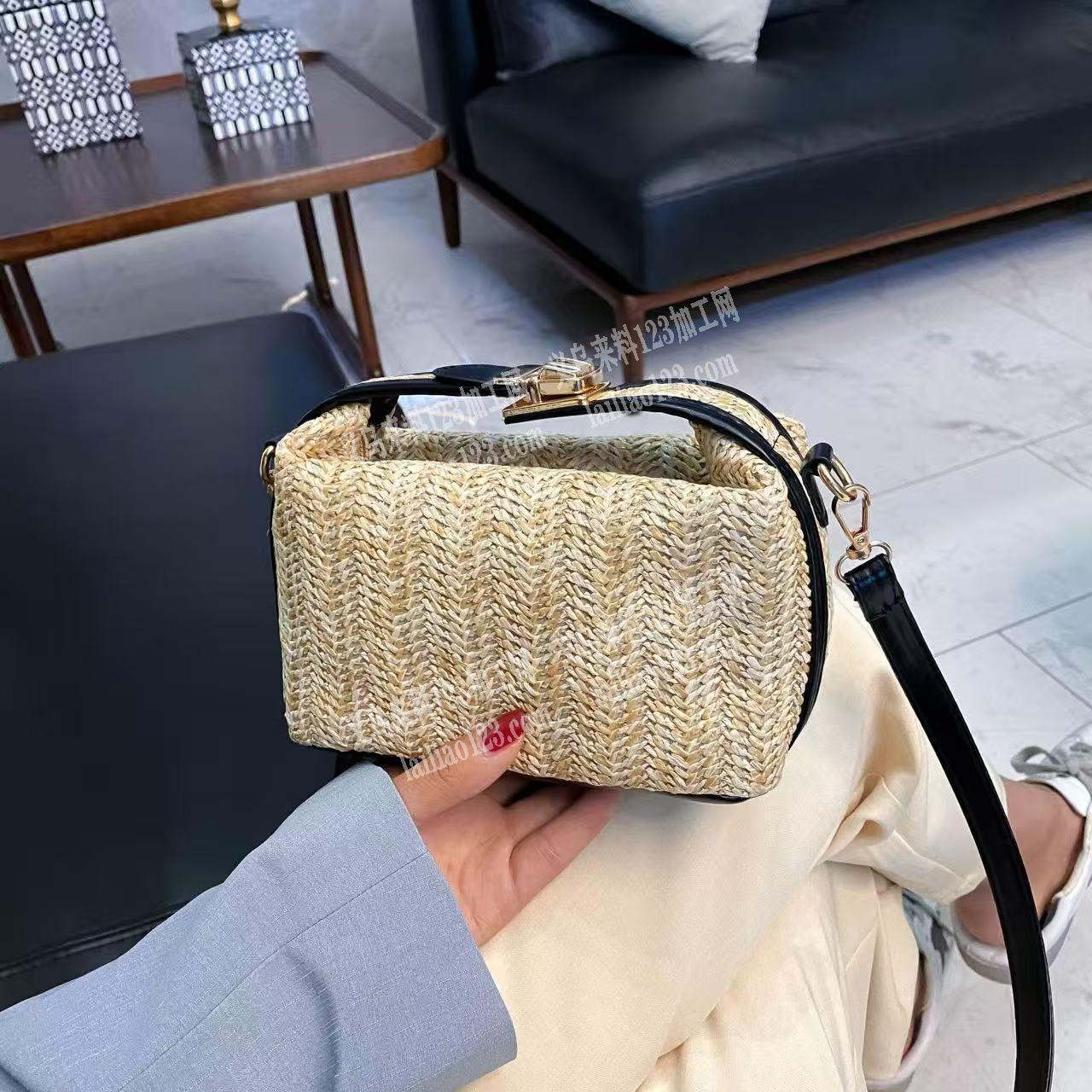 哪家专业做这个包，1万，寻找箱包工厂，。