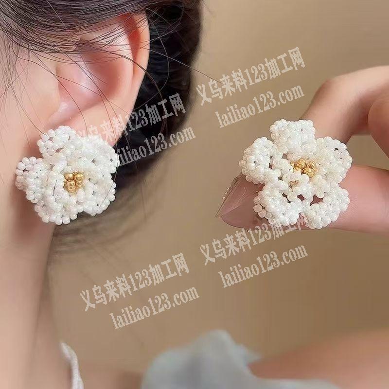 穿珠子做耳环花朵，找做过这款的串珠工厂，