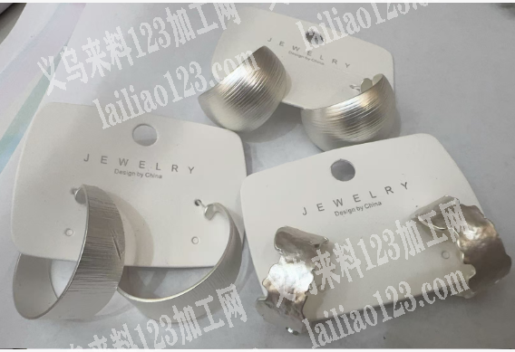 公司有铁皮耳环订单，寻找专业做的工厂，请