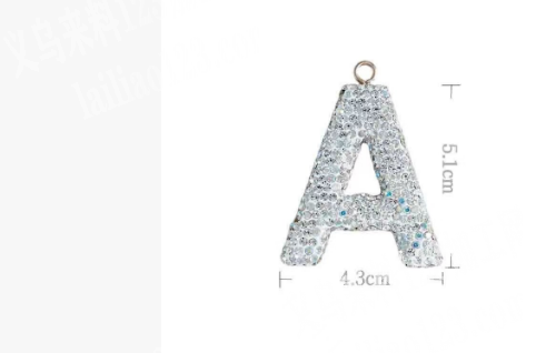 寻找专业做软陶字母挂件的工厂，请联系详谈