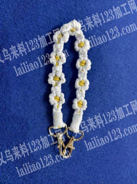 大量，这个编织小花挂件的成品订单，寻找成