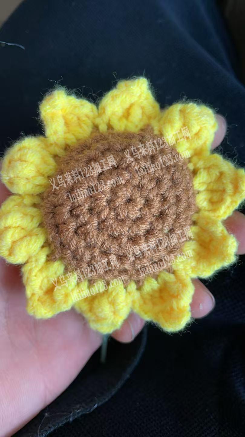 本厂有现货2万向日葵，成本价出售，有需要