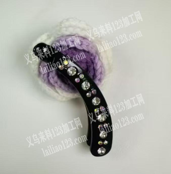 如图2款塑料的香蕉夹子订单，胚子订单，寻