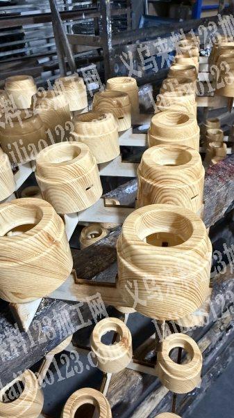 本厂专业承接各种塑料产品自动线喷漆，水转