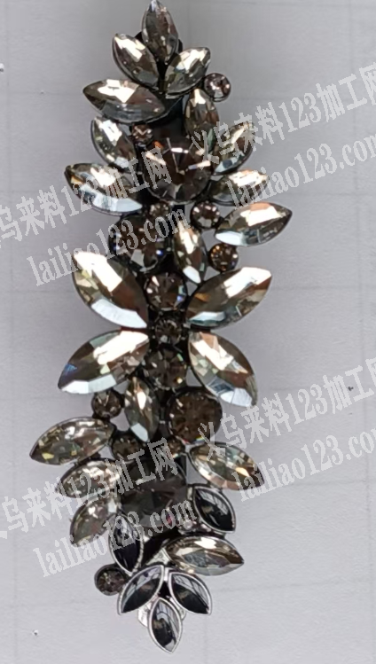 如图发夹。合金的压铸订单外发，如图，寻找
