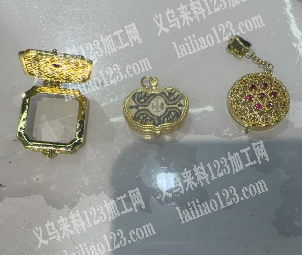 老板委托寻找：铜饰品订单。如图。寻找包工