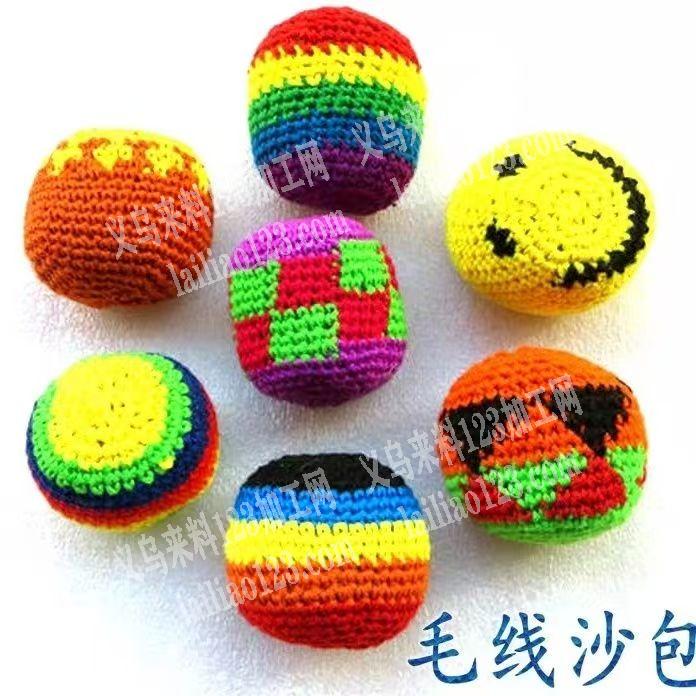 大量，手工钩针编织的沙包订单，如图，成品