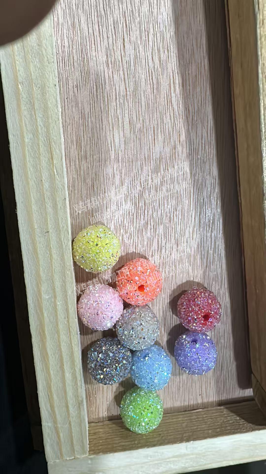 加工乱钻各种珠子，发夹。价格优势，长期合