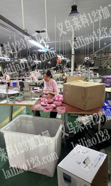 专业承接各类箱包加工质量保证