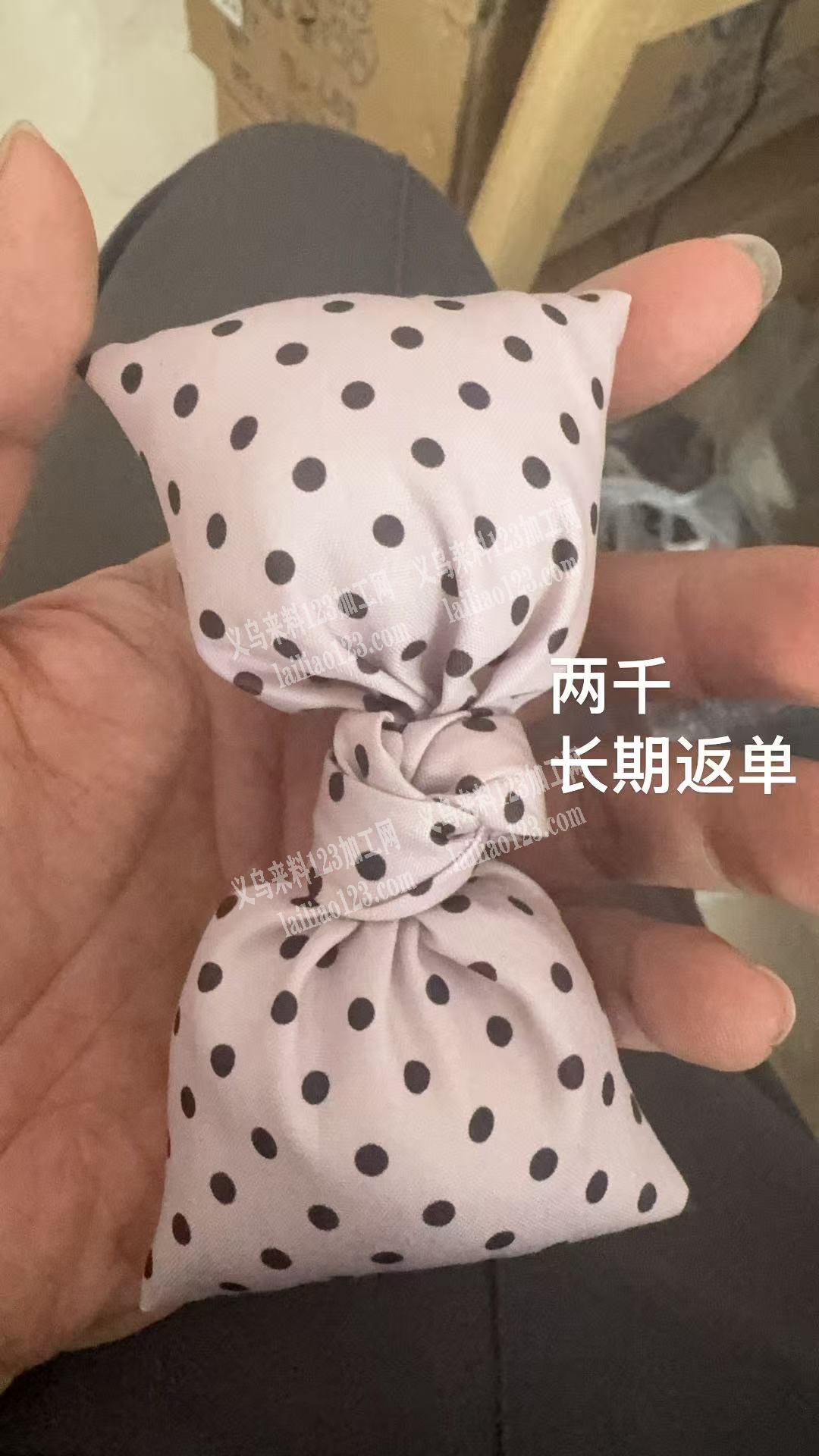 老板委托寻找：布艺充棉的蝴蝶结订单，如图
