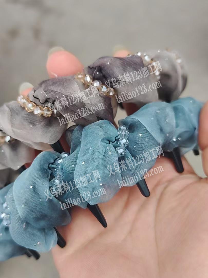布条缠绕发箍的手工活外发，如图，寻找有经