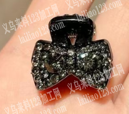 大量，如图，塑料抓夹订单，如图，寻找专业
