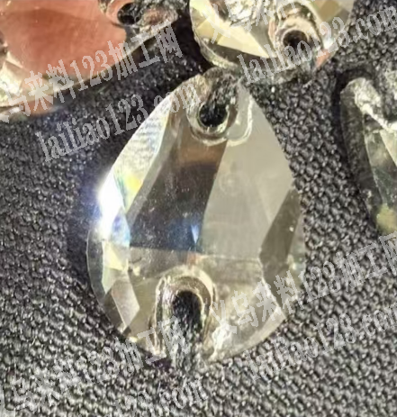 这个钻的配件背面做背胶加工，谁家专业的啊