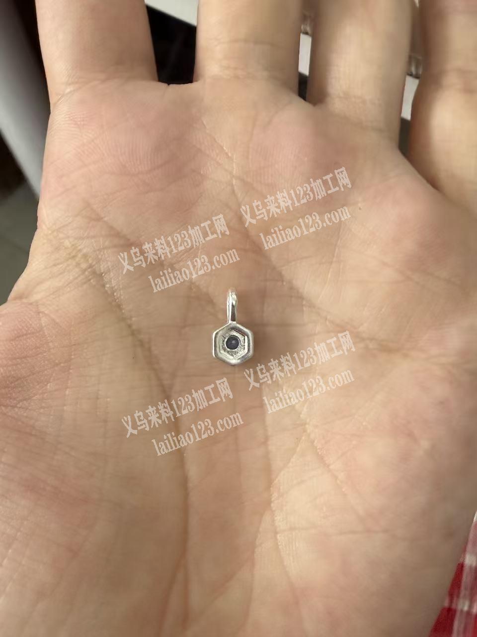 12种颜色锆石吊坠