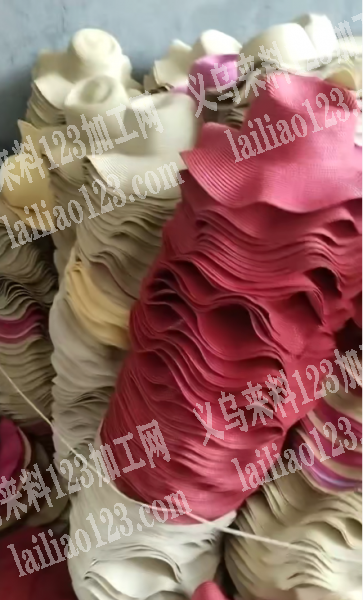 大量帽子处理，如图，