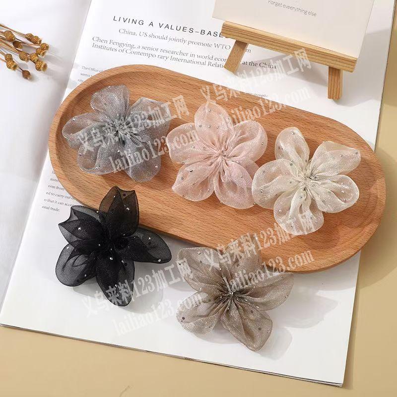 网纱手缝花朵的手工活外发，如图，寻找会做