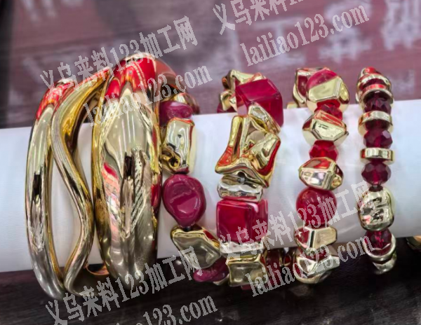 手链穿珠子的手工活外发，如图，CCB穿珠