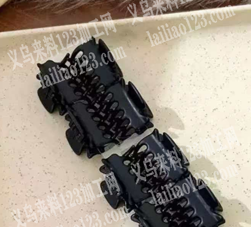 【我要的量大的】小黑抓夹成品订单，如图，