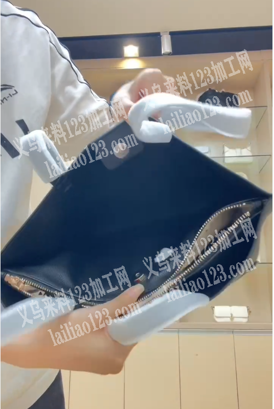 公司大量瑜伽服服装订单纯加工。，外发加工