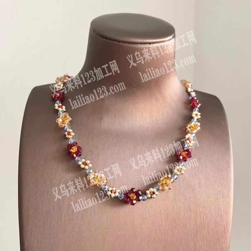穿米珠编织小花项链，手工活外发加工，寻找