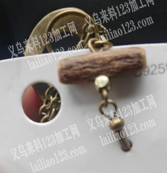 寻找专业做打孔的加工厂，有的联系详谈。长