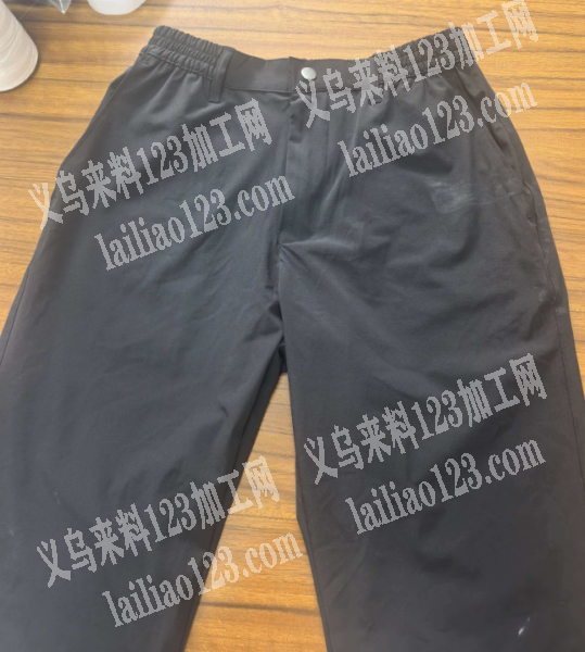 老板委托寻找：梭织的面料裤子外发加工，长