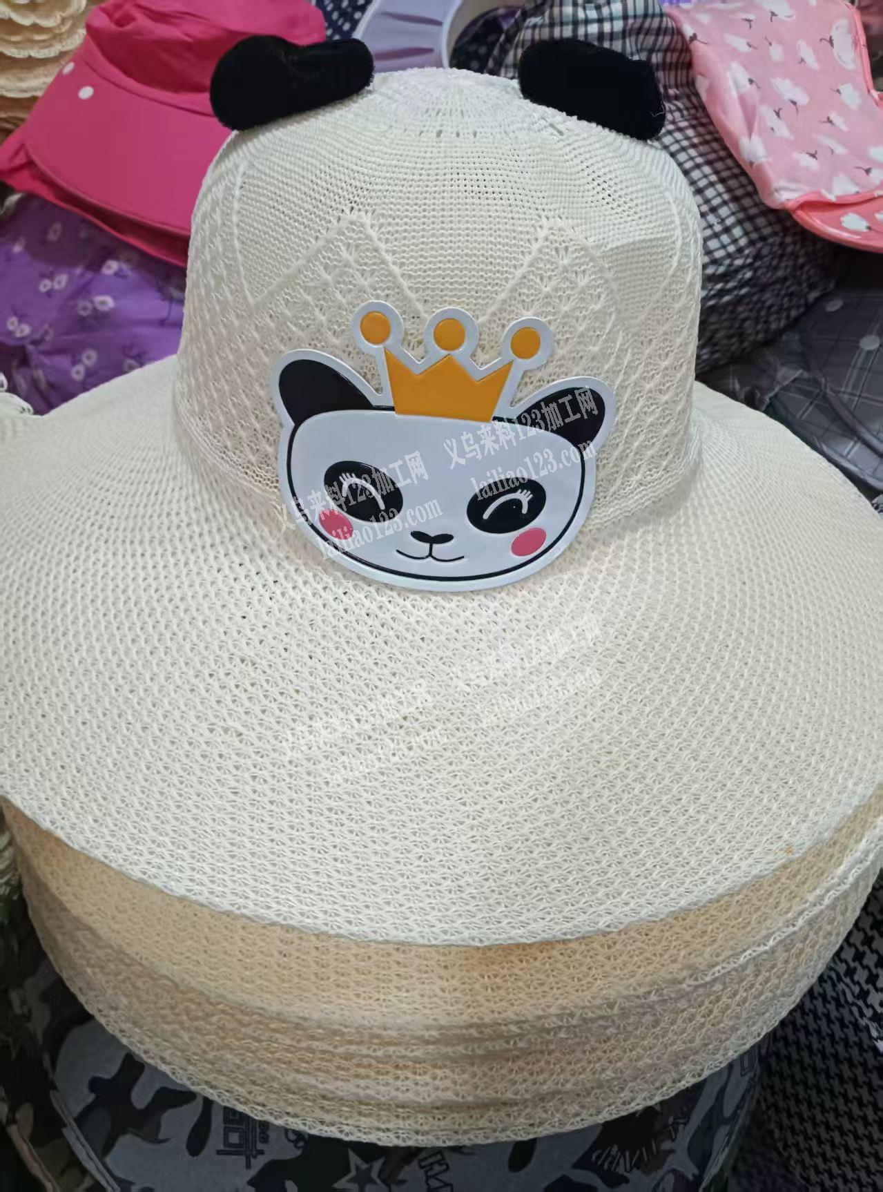 老板委托寻找：找这三款熊猫装饰，寻找这个
