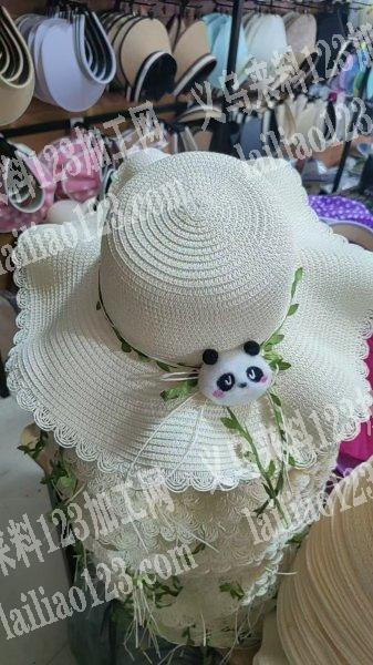 老板委托寻找：找这三款熊猫装饰，寻找这个