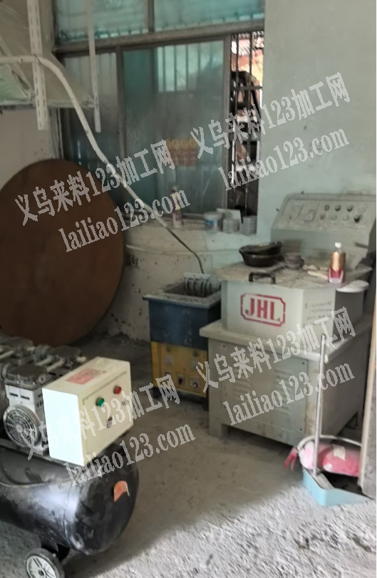 转让手动翻沙机，电炉，汽泵整套处理、要的