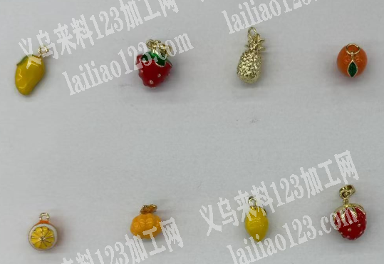 吊坠配件手工滴油外发加工，。寻找滴油的加