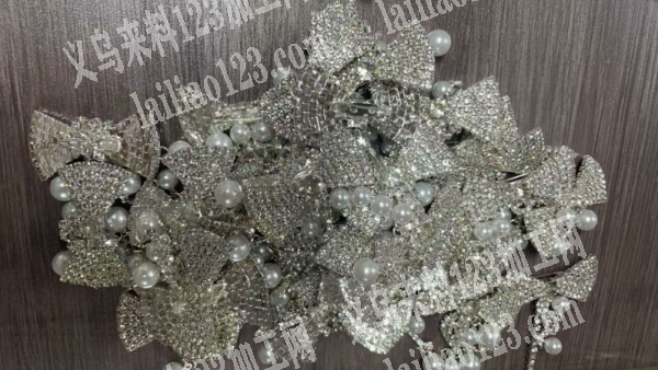 公司大量爪链蝴蝶结饰品订单，寻找成品工厂