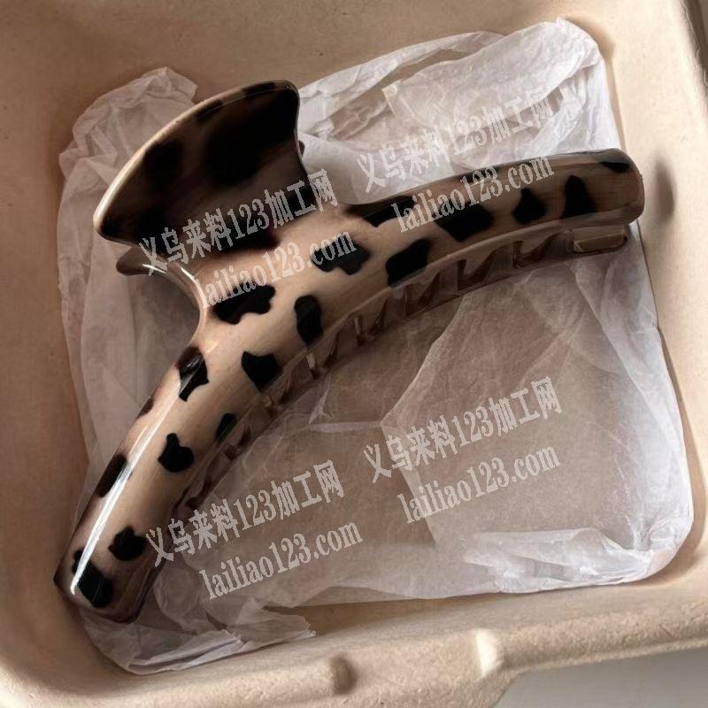 有订单，抓夹的单子。抓夹成品订单，如图，