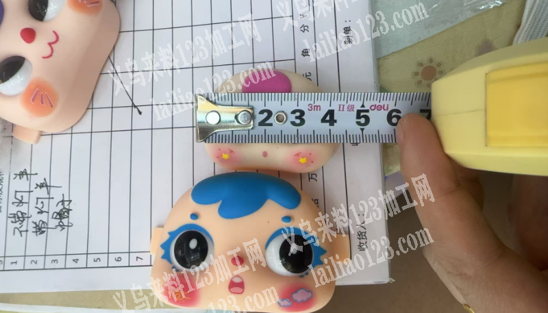 老板委托寻找：公仔娃娃的脸皮订单，如图，