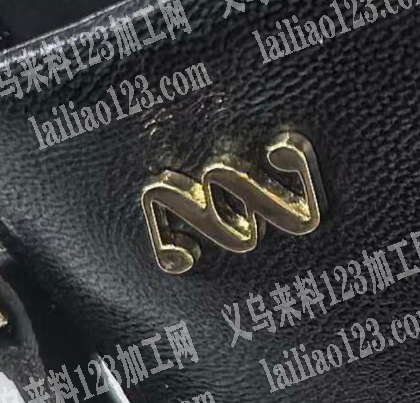 寻找鞋扣供应商，如图，请联系详谈，微信